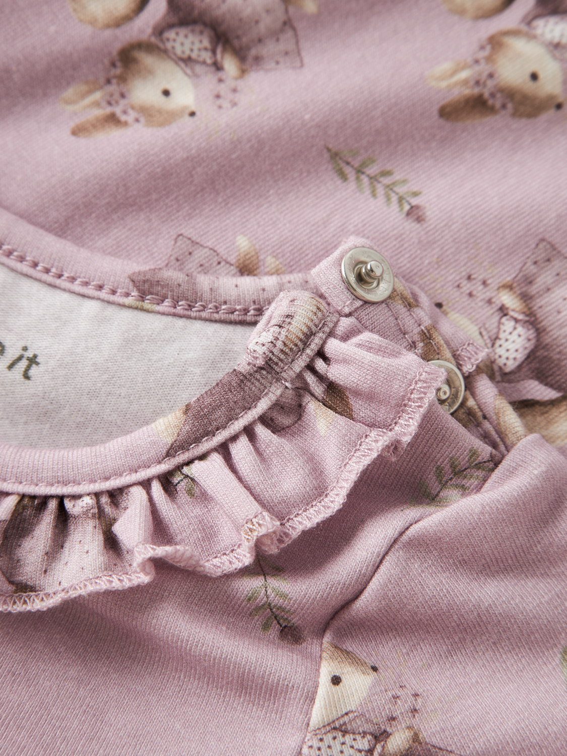 model_shot-front_full